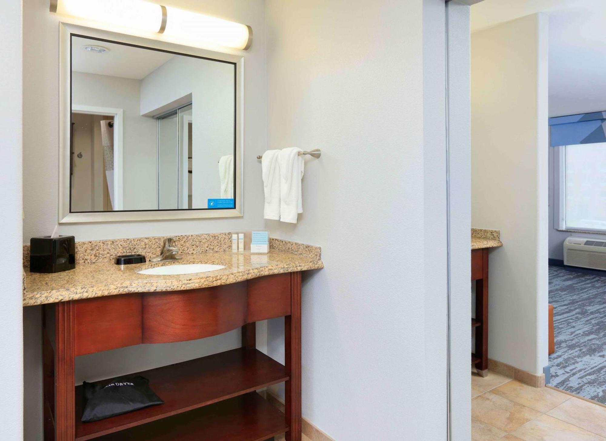 Hampton Inn & Suites Dallas-Arlington-South מראה חיצוני תמונה